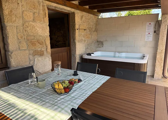 A Casa Da Aldea De Iria